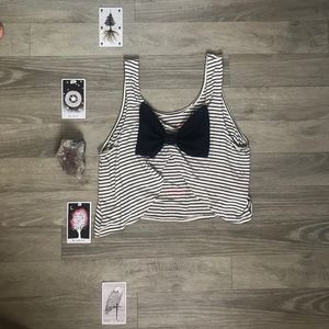 Charlotte Russe | Crop Top w/ Open Back Bow | XL